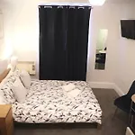 Trinity Studio - Ideally Located For City Centre