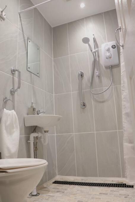 Trinity - Ideally Located For Centre York